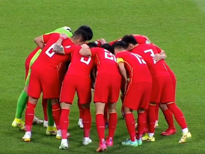 五星体育：中国足球的问题不能指望归化球员，希望更多球员走出国门